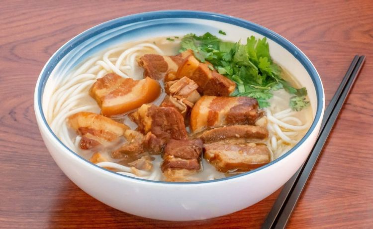 红烧肉米粉